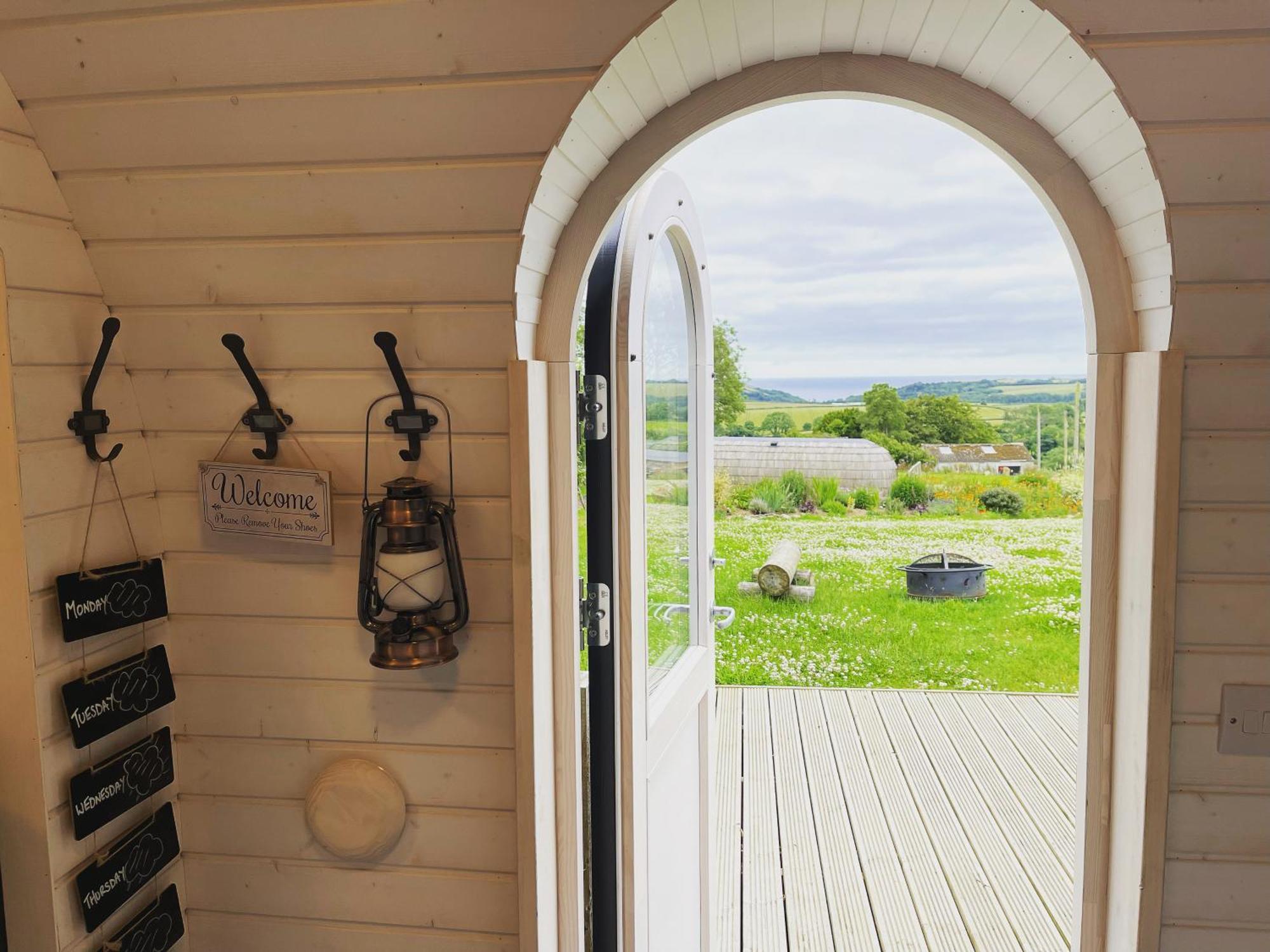 Clotted Cream -lydcott Glamping, Cornish Sea Views Holiday home Looe