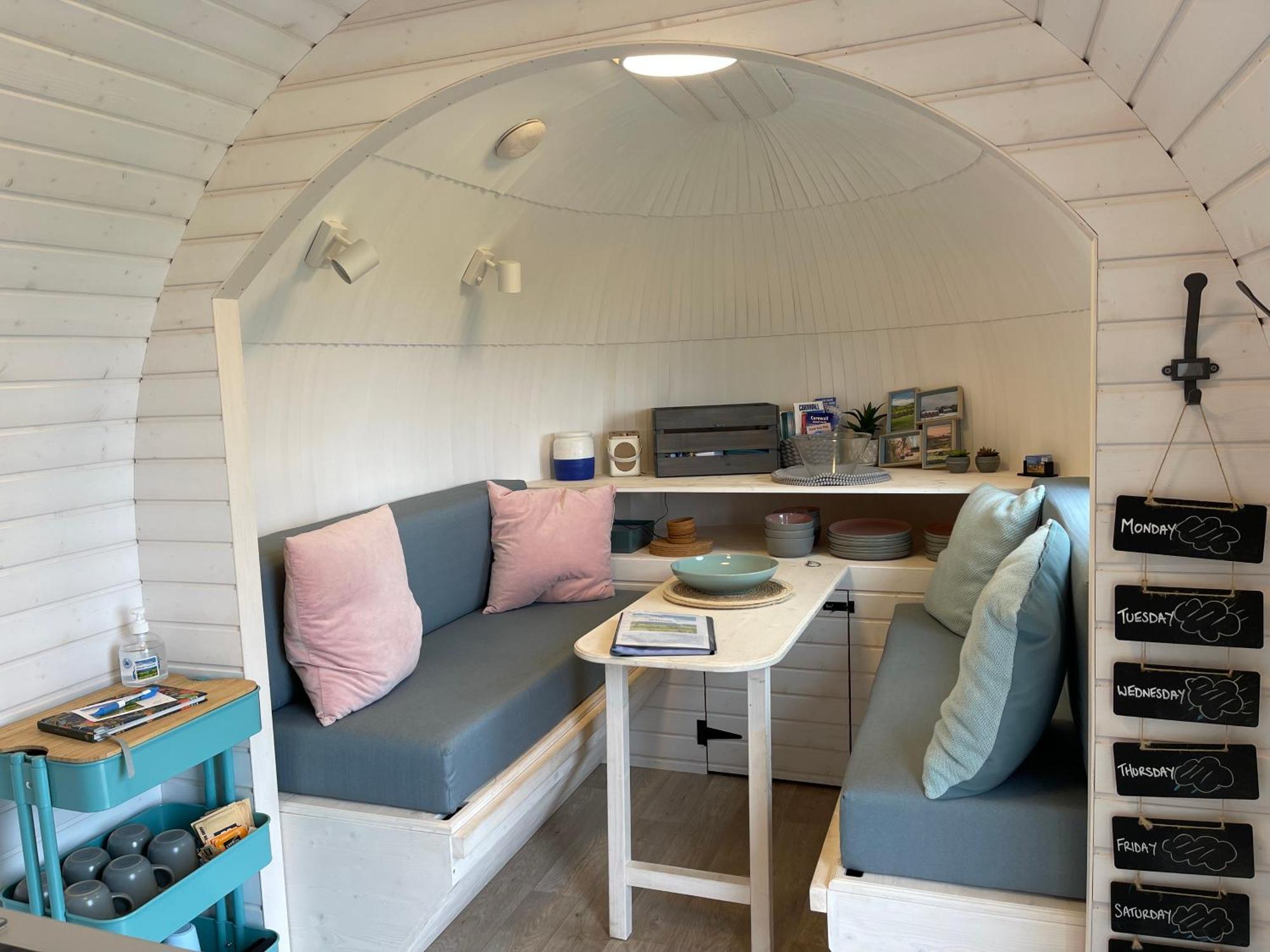 Casa de Férias Clotted Cream -lydcott Glamping, Cornish Sea Views Looe