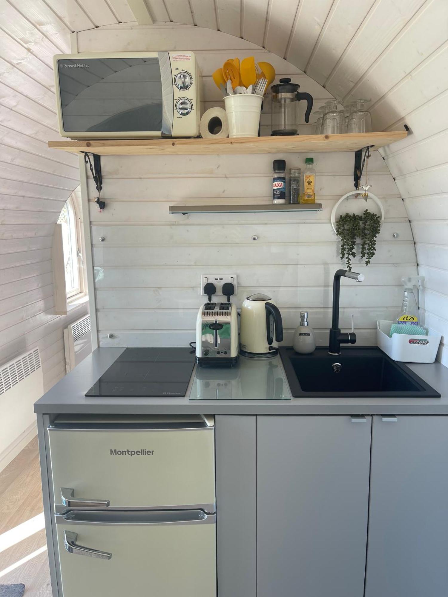 Holiday home Clotted Cream -lydcott Glamping, Cornish Sea Views